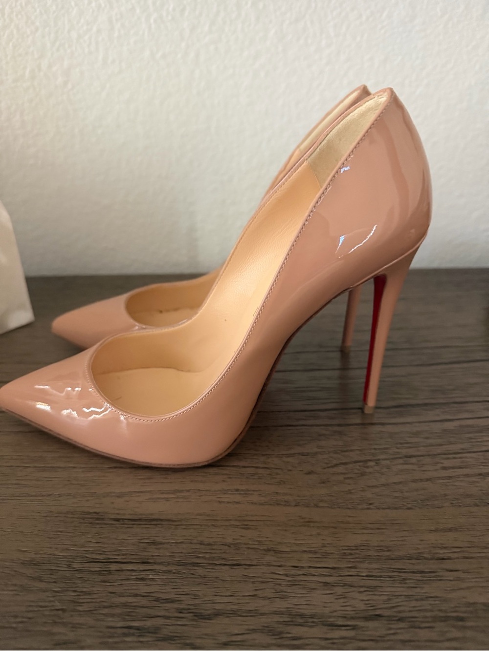 Christian Louboutin Pigalle Follies 100 patent pumps - nude - size 38. - Picture 3 of 6